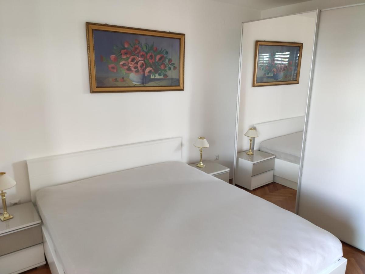 2 Minutes To The Beach Ev Station Available Crikvenica Bagian luar foto